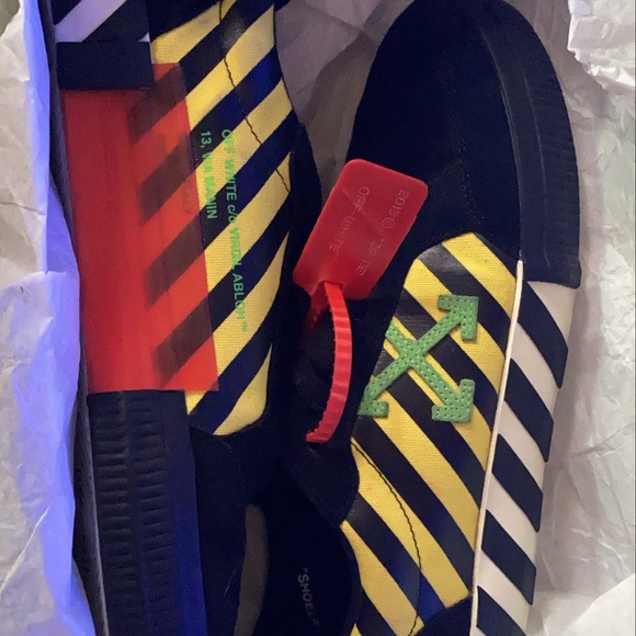 OFF WHITE VULC LOWS - Picture 1 of 6